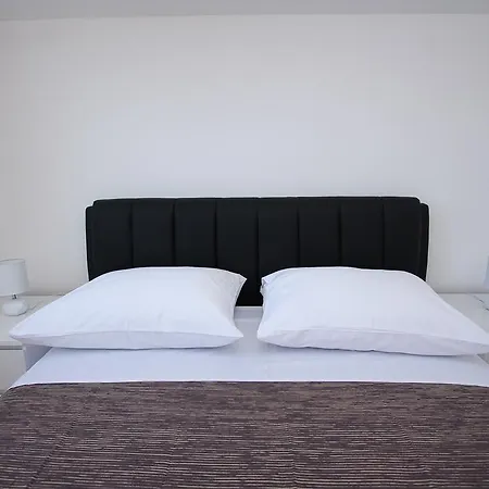 Apartman Dominik Trogir Exterior photo