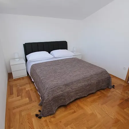 Apartman Dominik Trogir Exterior photo